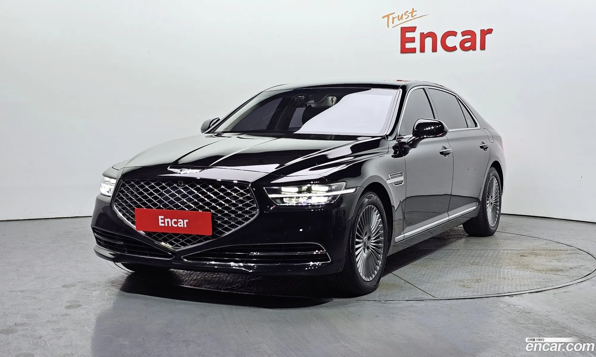 G90 38 Awd Luxury - фотография 12550611