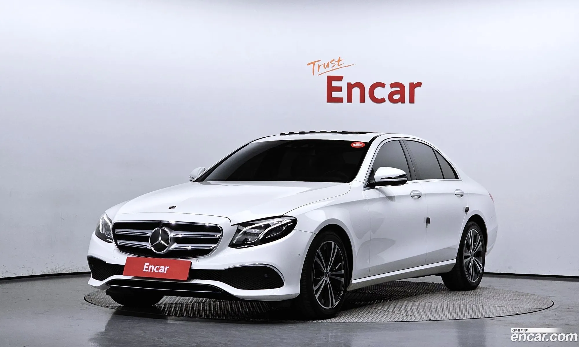 E-Class W213 E300 Avant-Garde - фотография 11897981