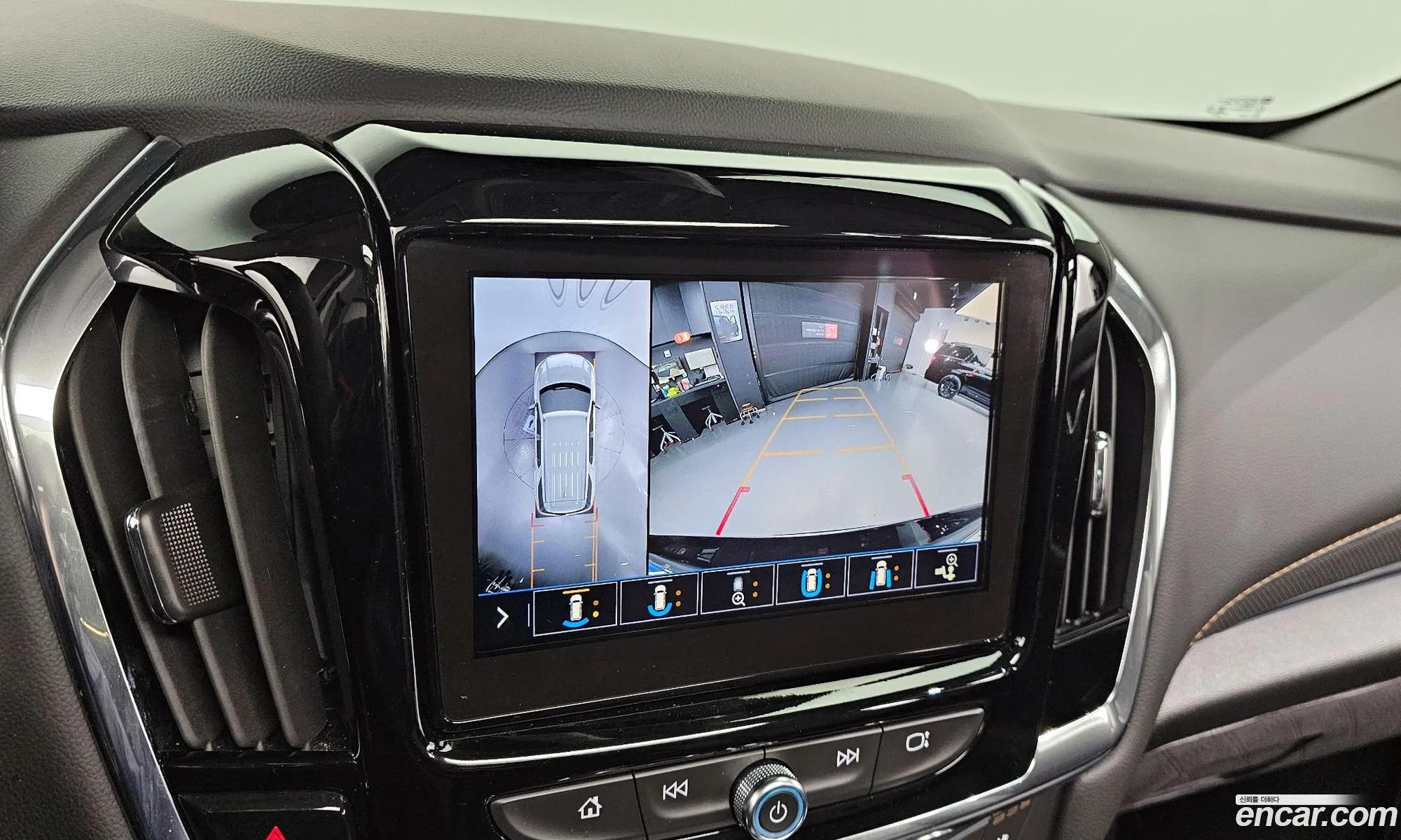 Traverse 36 Awd Red Line - фотография 860189