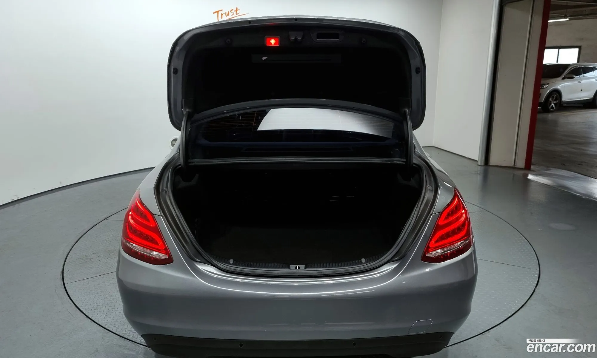 C-Class W205 C200 D - фотография 11773359