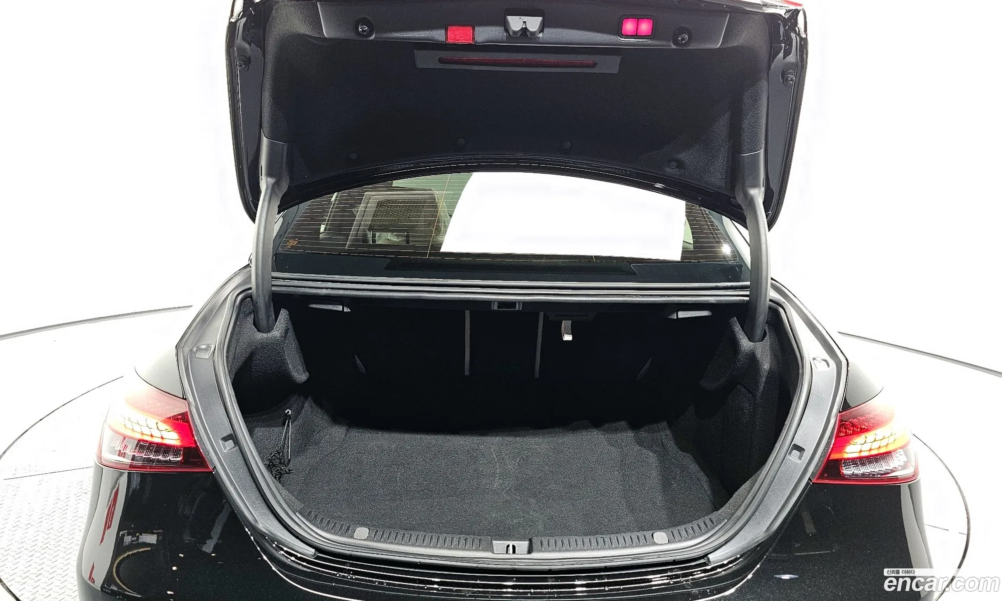 E-Class W213 E250 Avant-Garde - фотография 11772969
