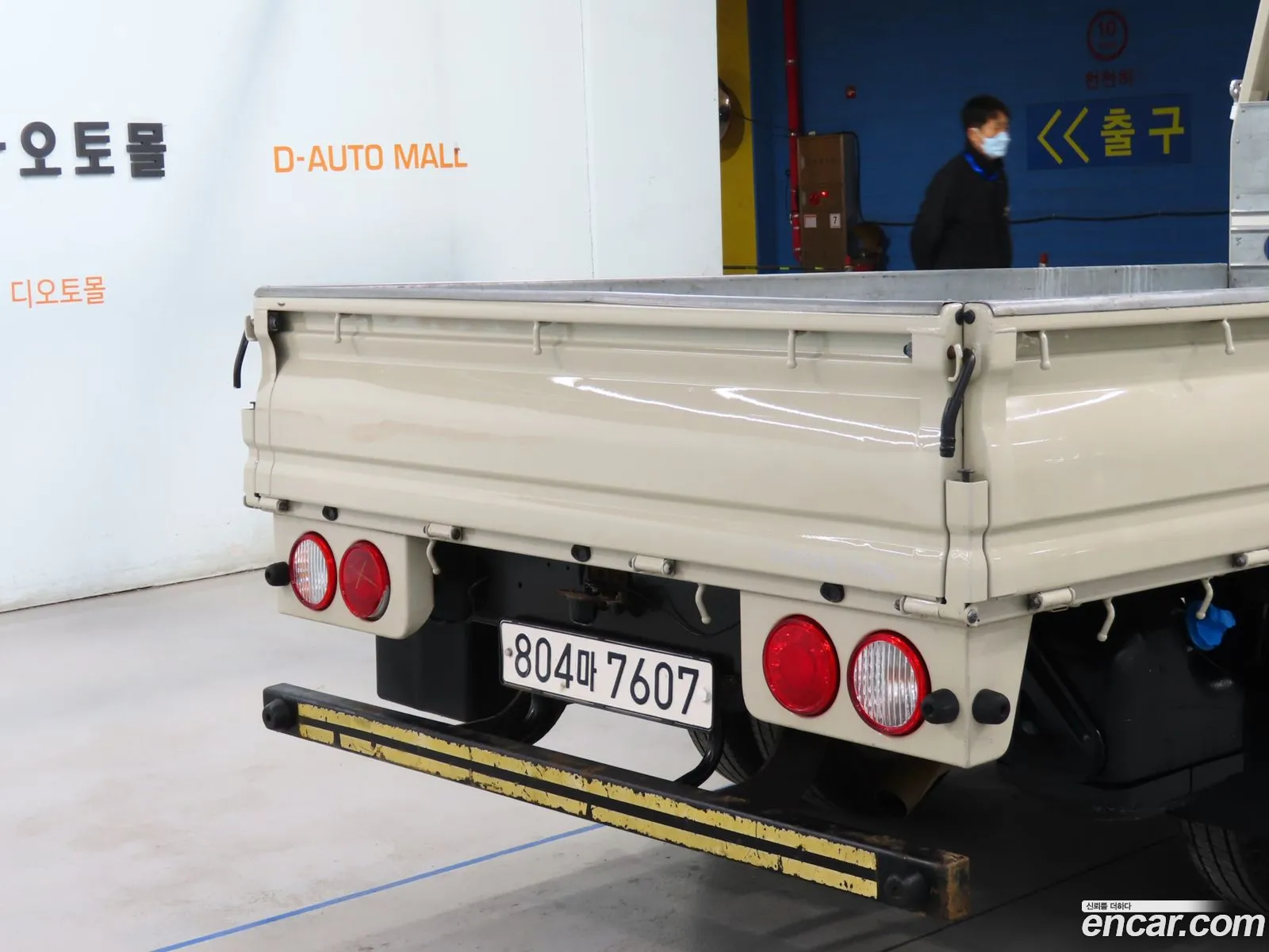Bongo Iii Cargo Cargo Truck 12 Ton King Cap Crdi - фотография 11769471