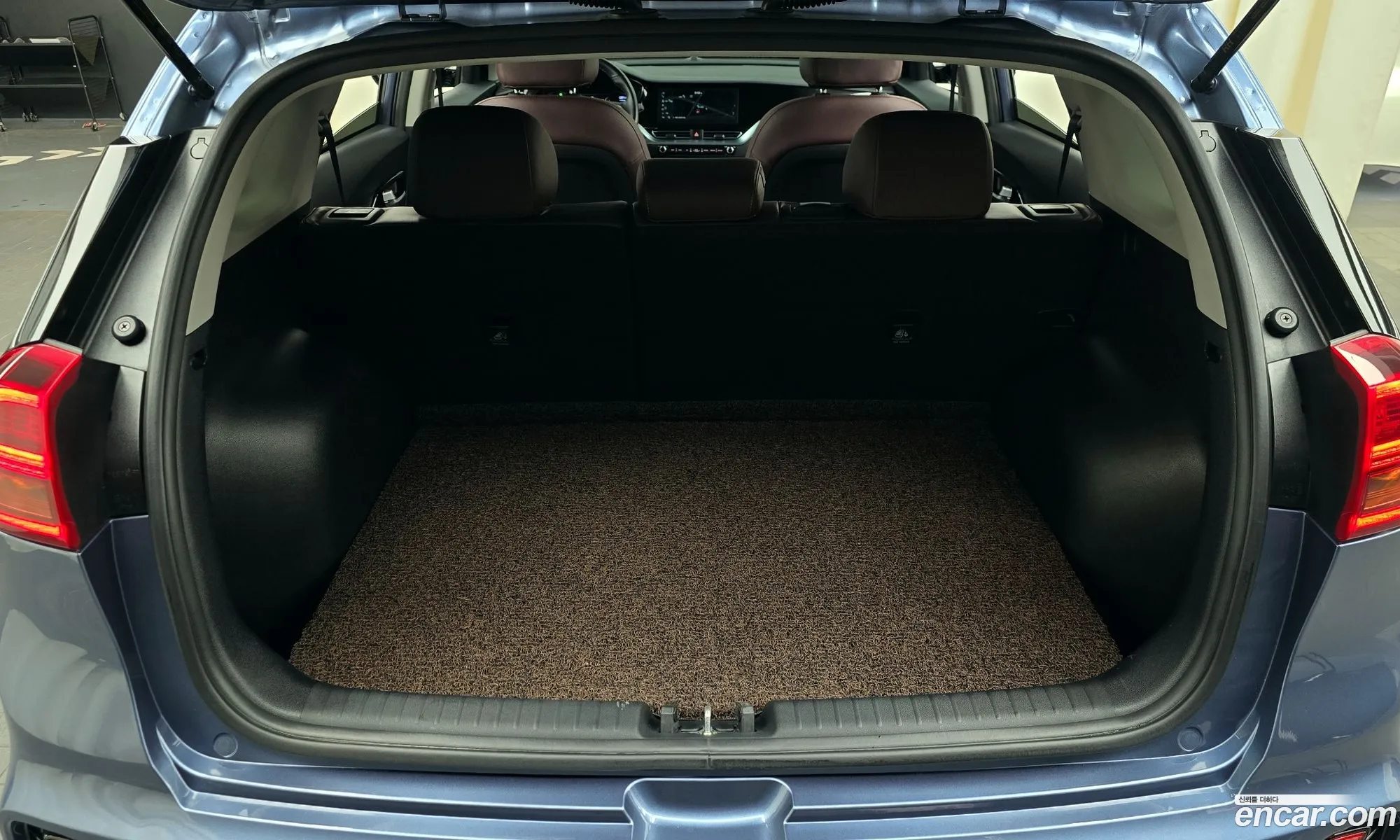The New Niro 16 Hev Signature - фотография 12403756