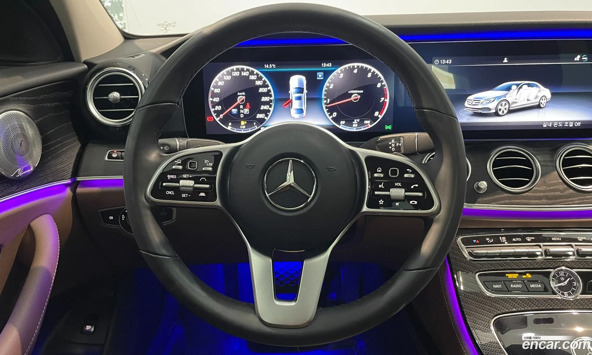 E-Class W213 E300 Avant-Garde - фотография 11121391