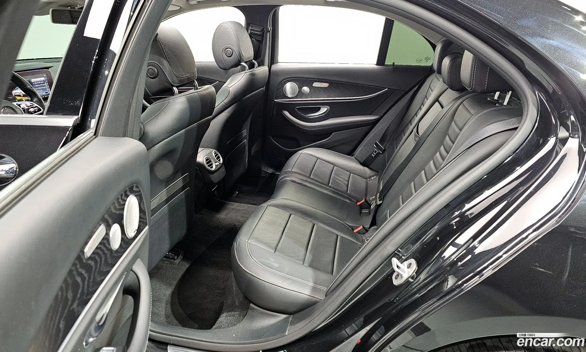 E-Class W213 E300 4Matic Avant - фотография 11205712