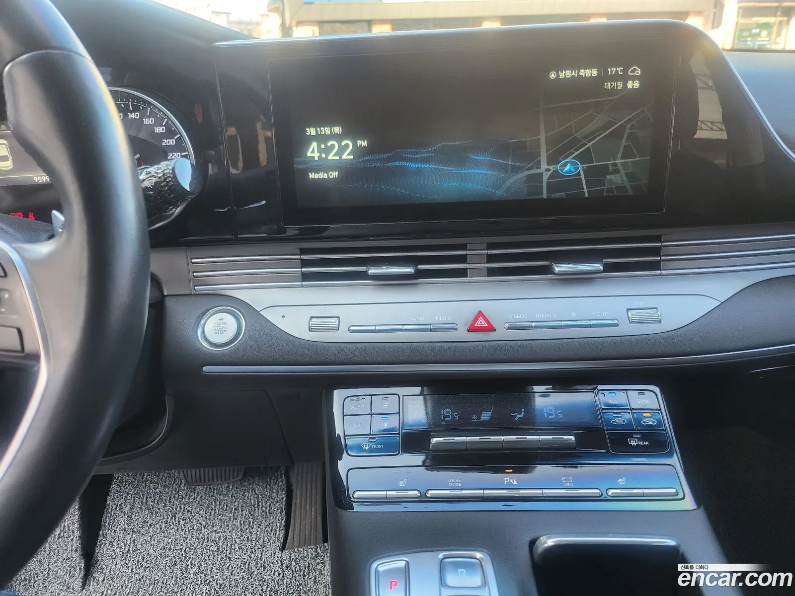 The New Grandeur Ig 30 Lpi Rent -A -Car Modern - фотография 1705498