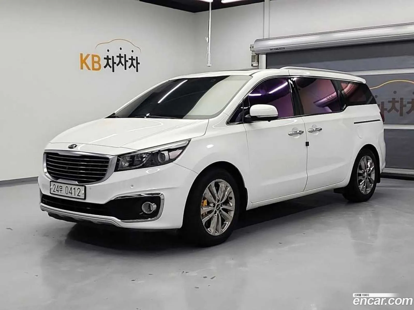 All New Carnival 9 -Seater Prestige - фотография 11767908