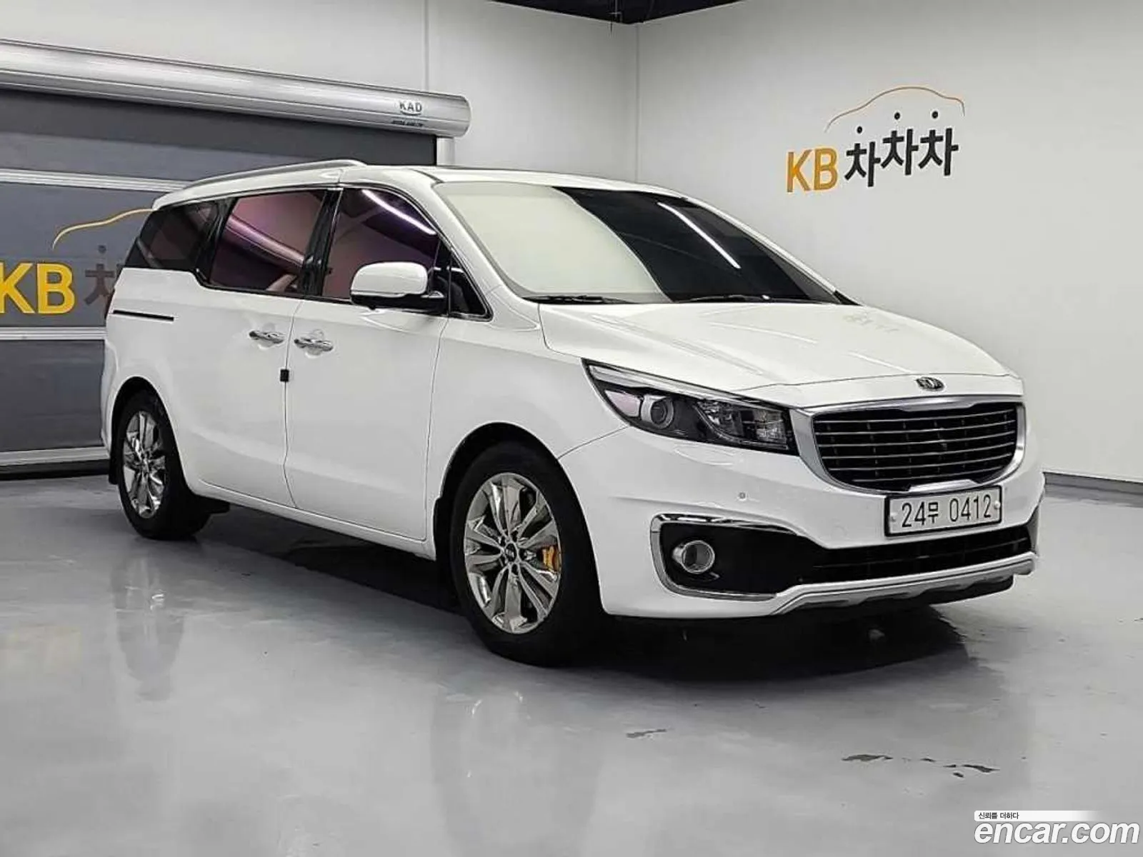 All New Carnival 9 -Seater Prestige - фотография 11767906