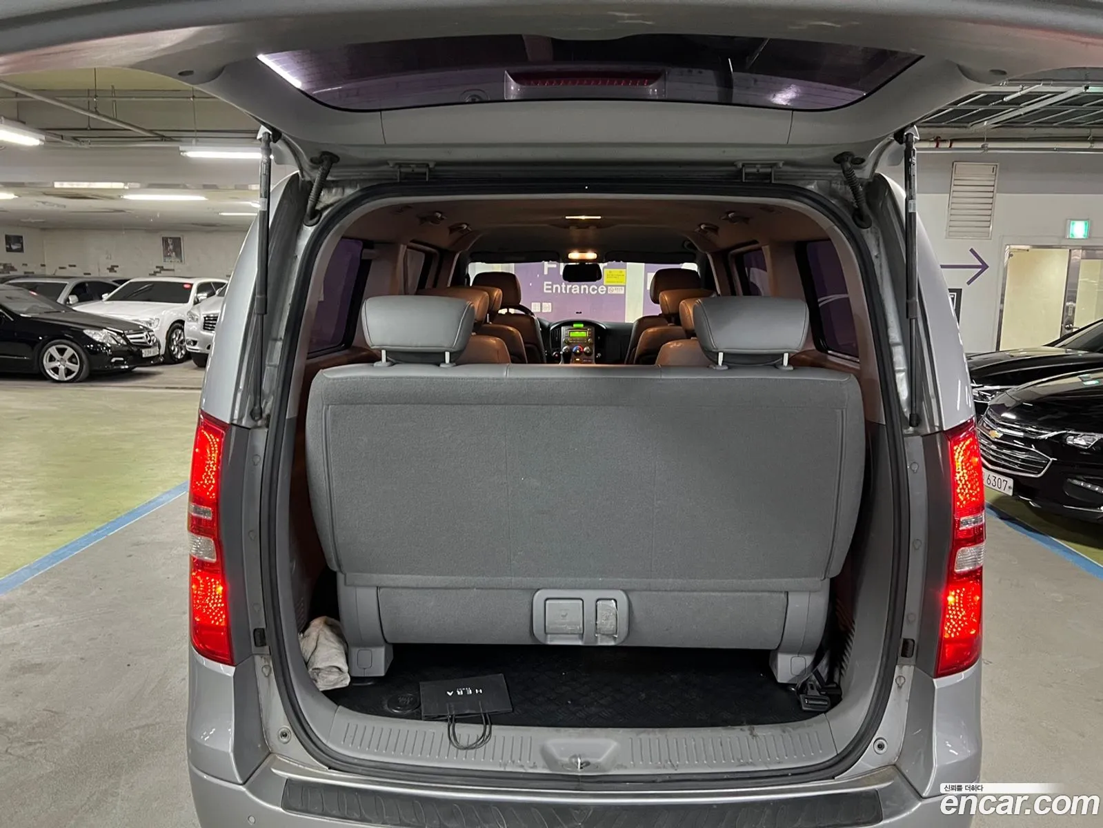 Grand Starex 12 -Seater Wagon Cvx Luxury - фотография 1722905