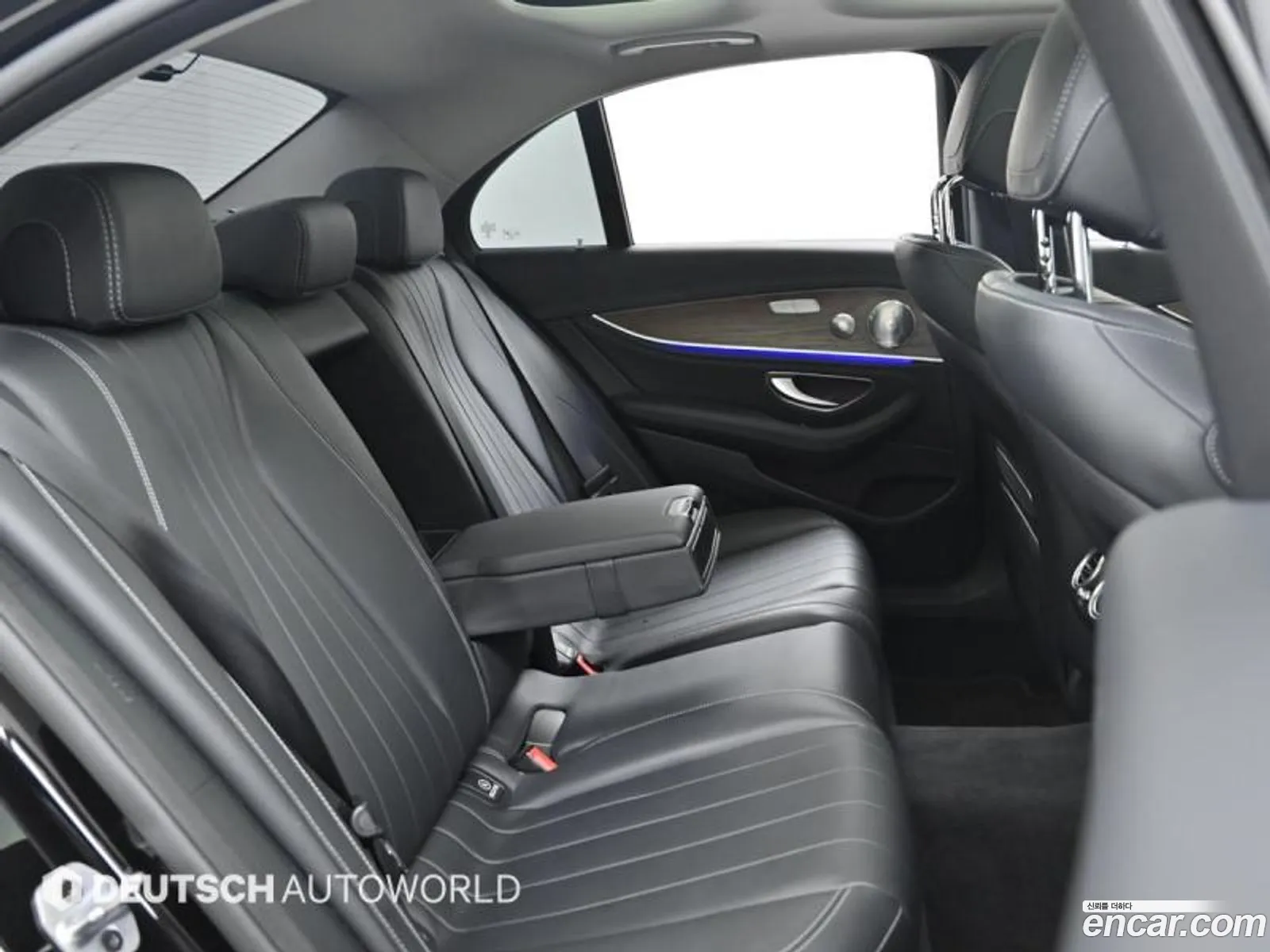E-Class W213 E300 Exclusive - фотография 11773338