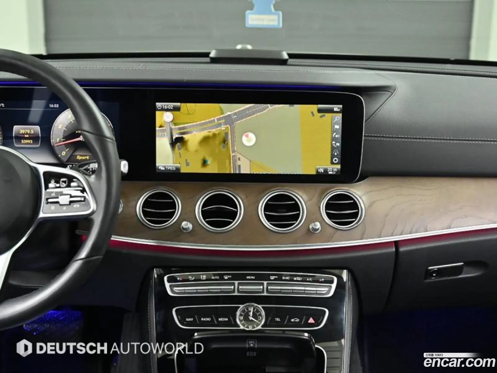 E-Class W213 E300 Exclusive - фотография 11773336