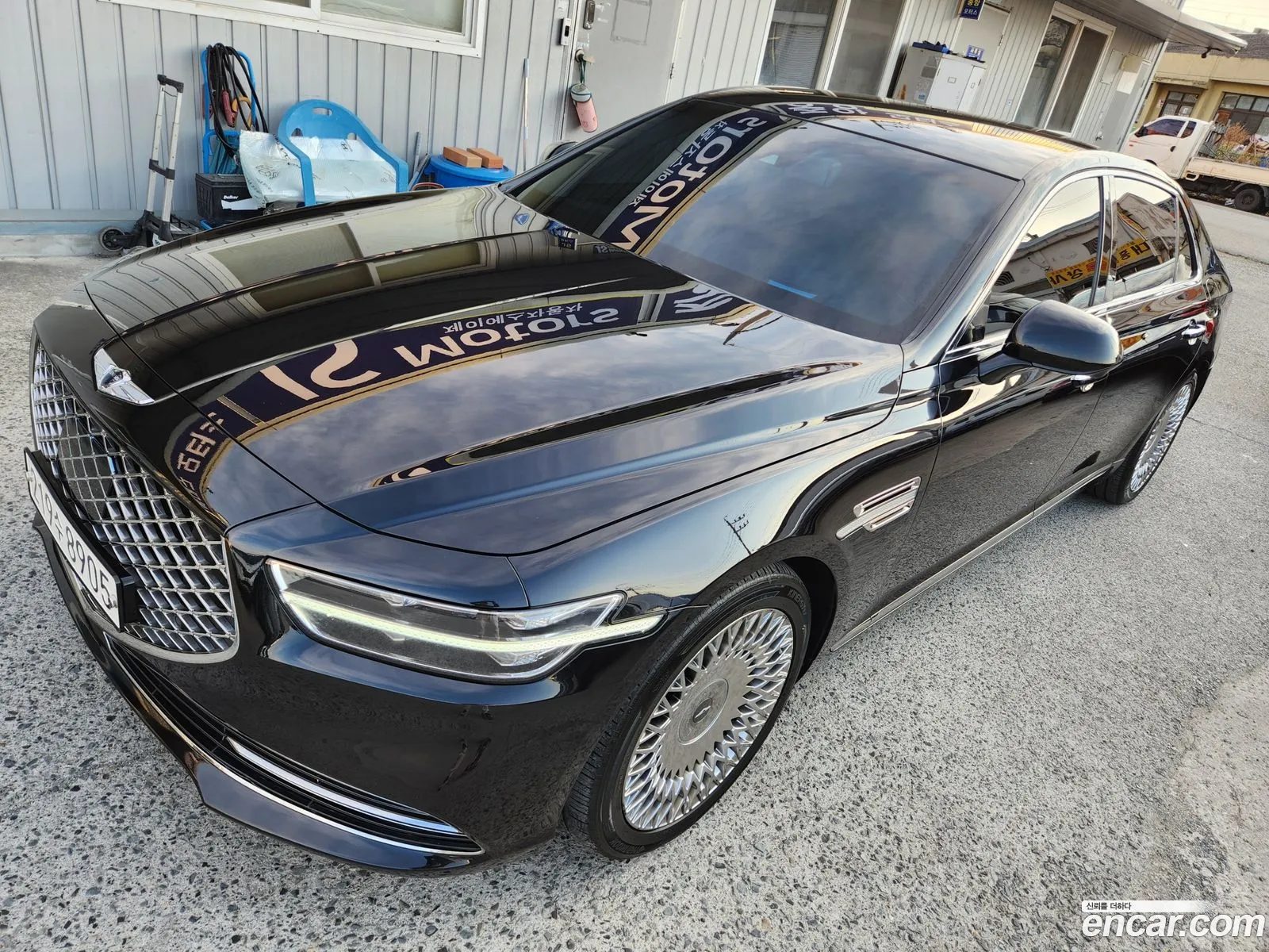 G90 38 Awd Prestige - фотография 11297497