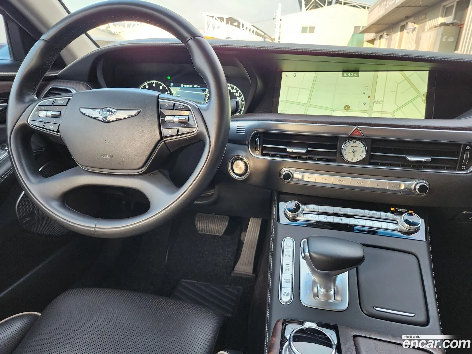 G90 38 Awd Prestige - фотография 11297499