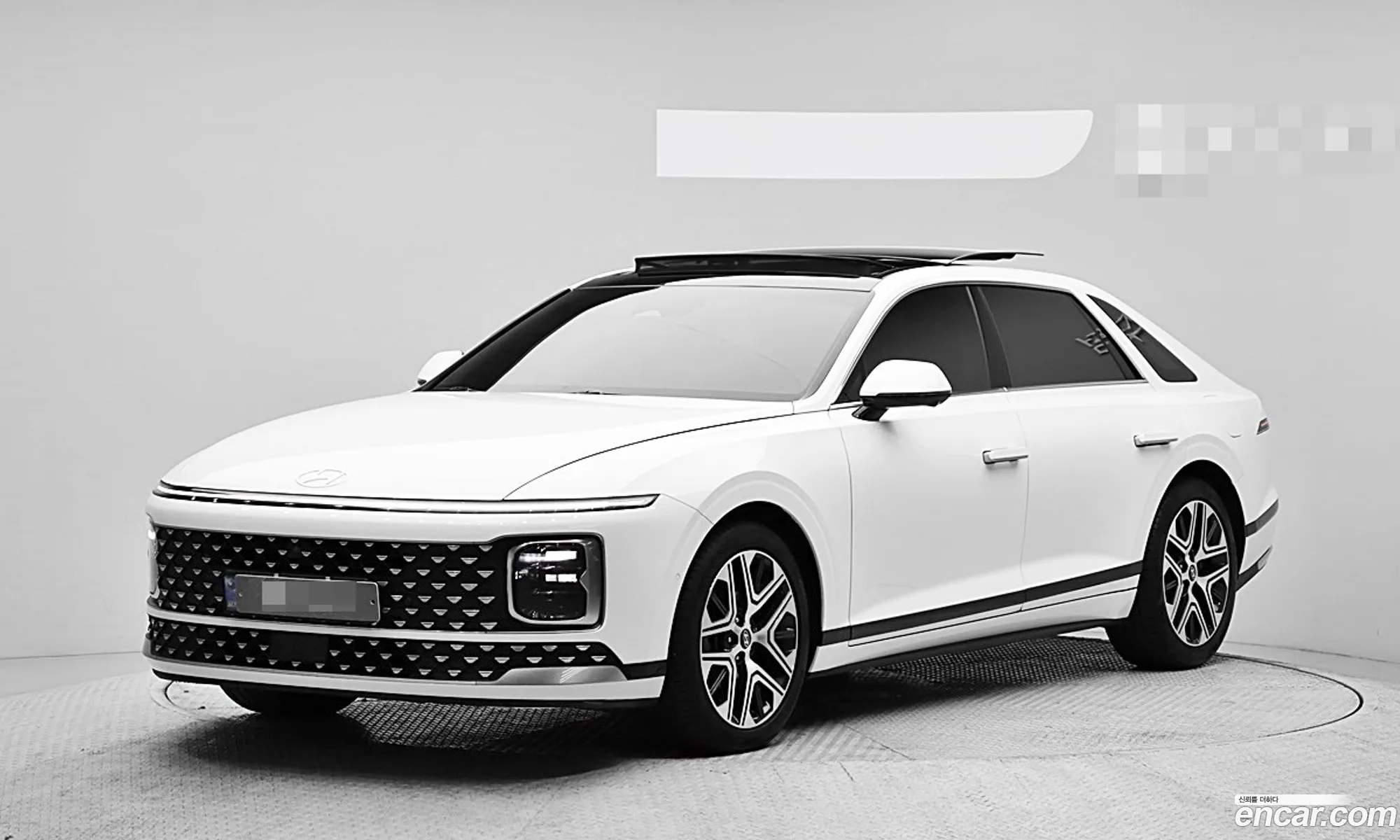 Grandeur Hybrid Gn7 Exclusive - фотография 1384604