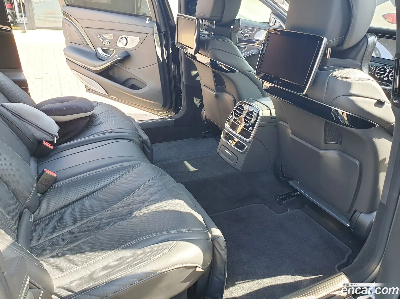 S-Class W222 Maibach S500 - фотография 11298220