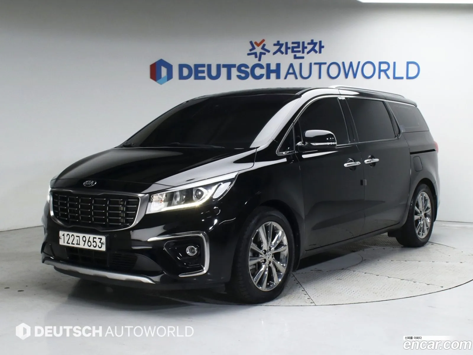 Kia Carnival 9-Seater Prstige 2020 - фотография 28790