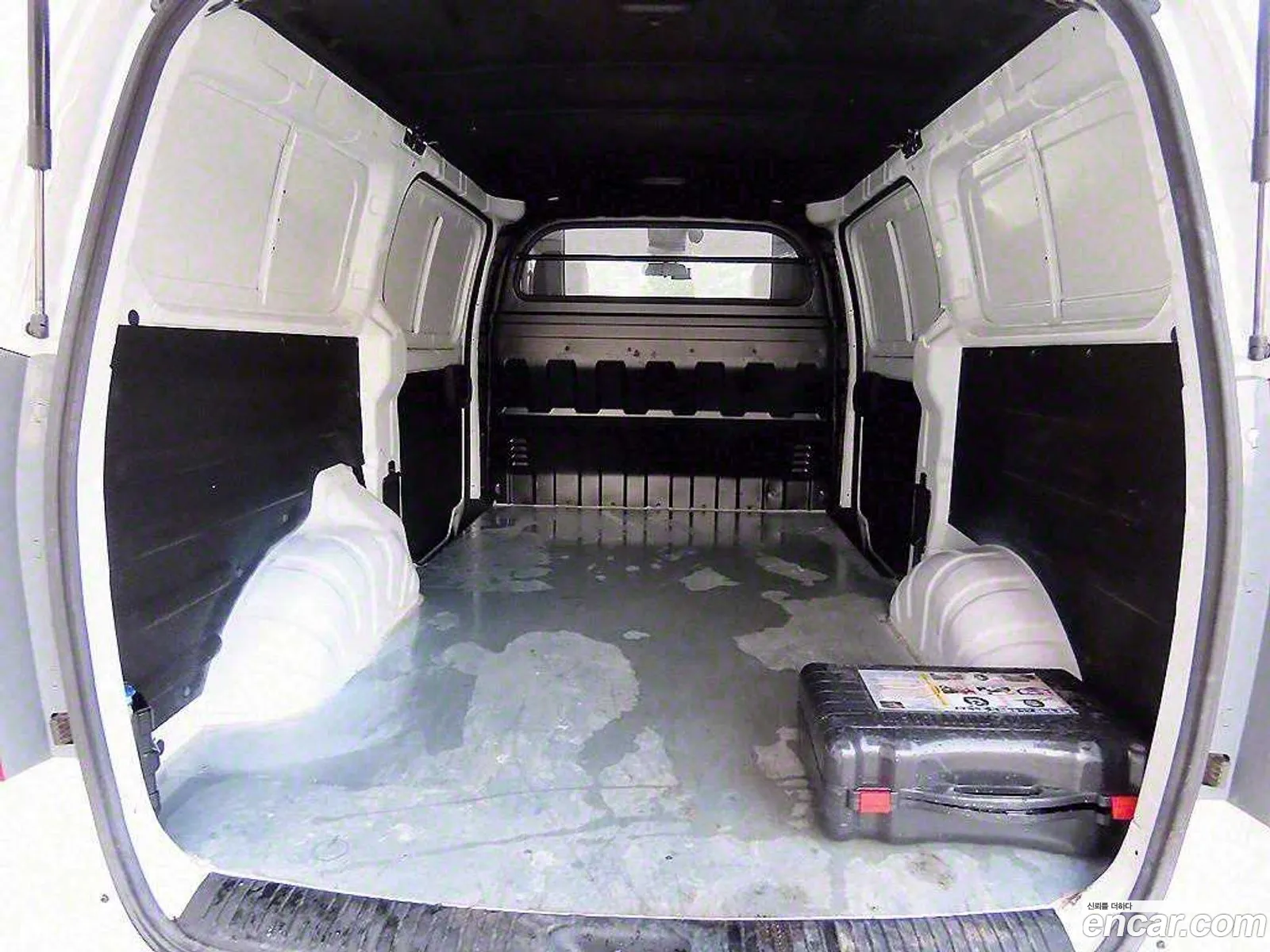 Hyundai Starex Van 3-Seater 2019 - фотография 20038979
