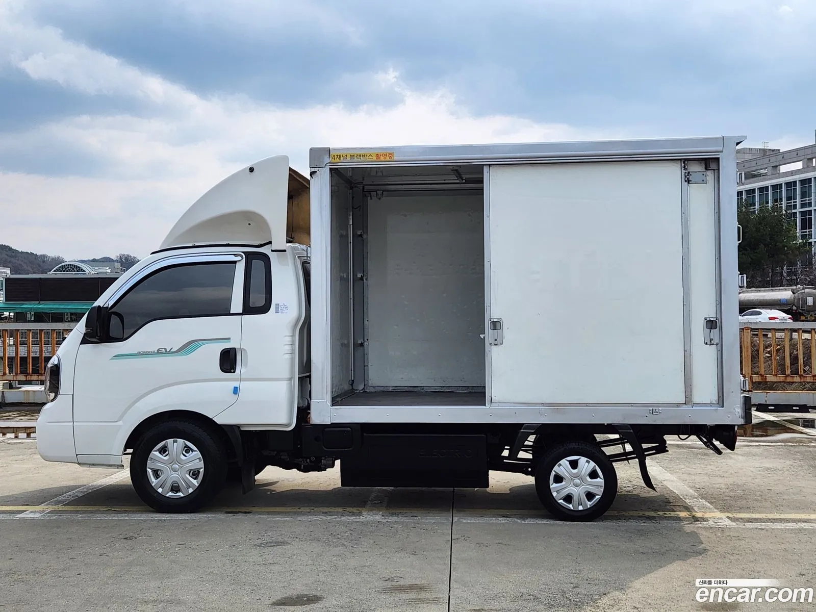 Kia Pregio Kingcap Ev 2022 - фотография 12691820
