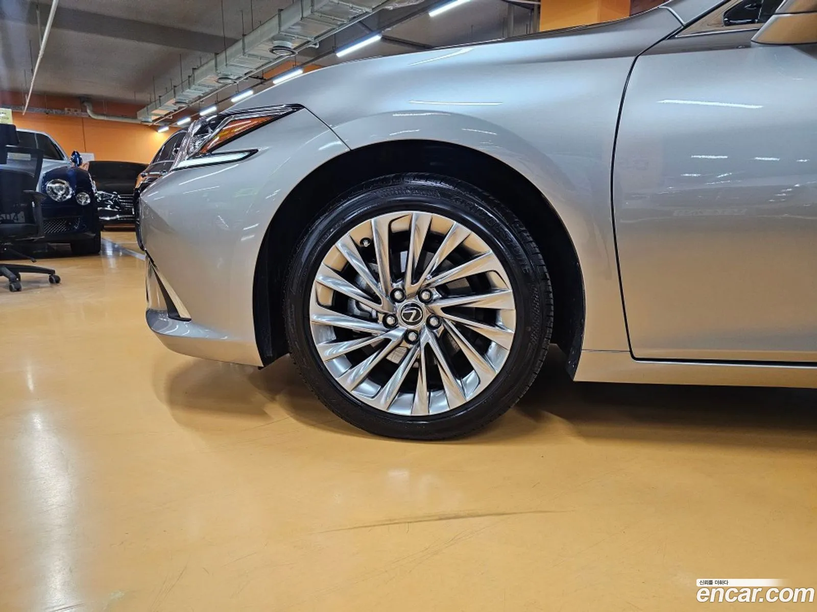 Lexus Es Luxury Plus 2024 - фотография 3509269