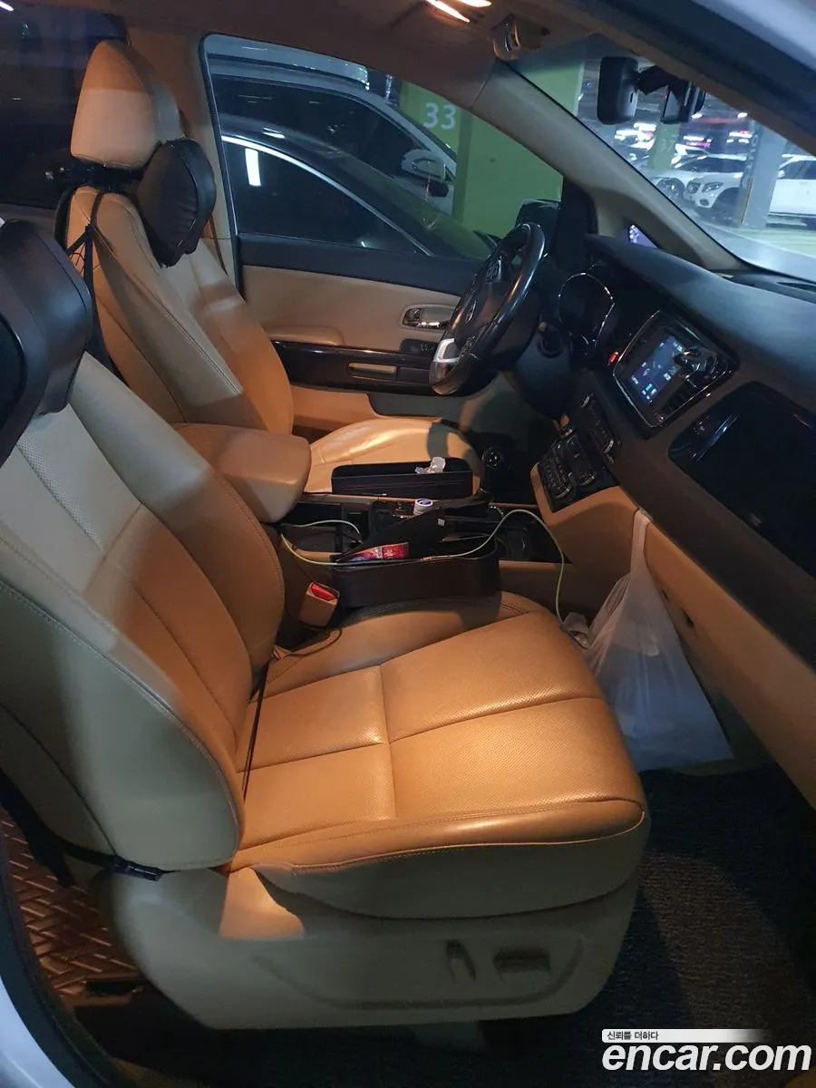 All New Carnival 9 -Seater Noblesse - фотография 11211491