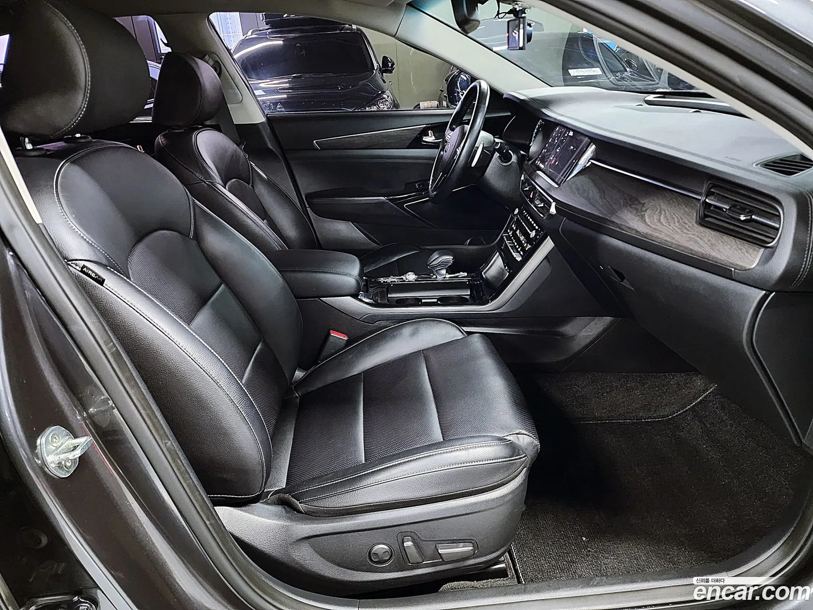 K7 Premier 30 Lpi Prestige Rent -A -Car - фотография 11267276