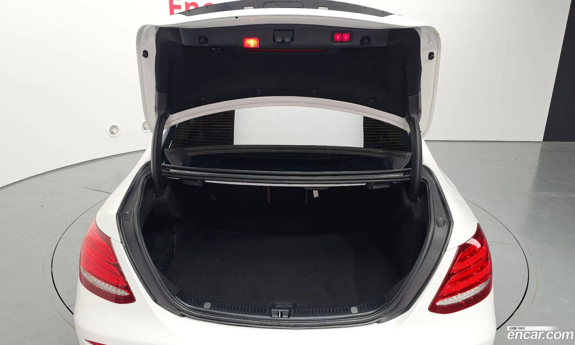 E-Class W213 E300 4Matic Avant - фотография 877544