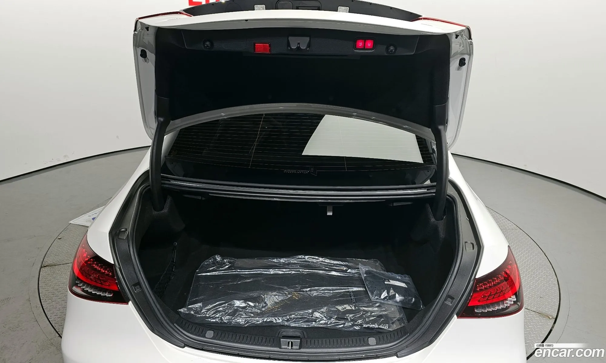 E-Class W213 E250 Avant-Garde - фотография 11035129