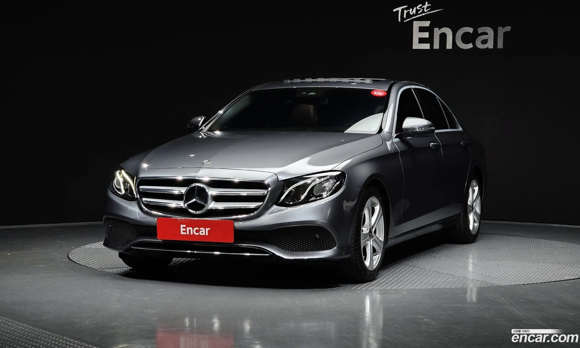 E-Class W213 E200 Avant-Garde - фотография 11095148