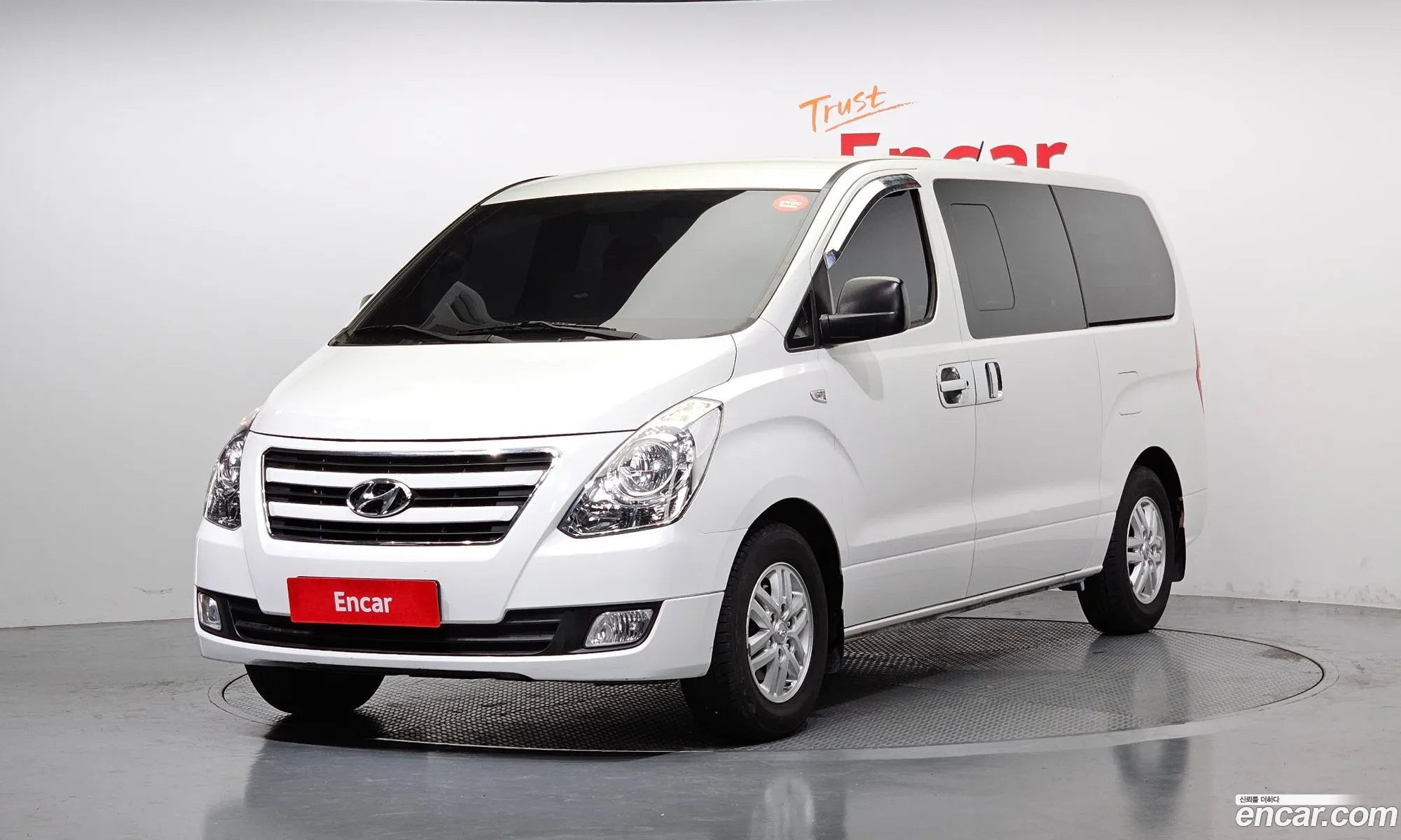 Grand Starex 5 -Seater Van Modern - фотография 948729