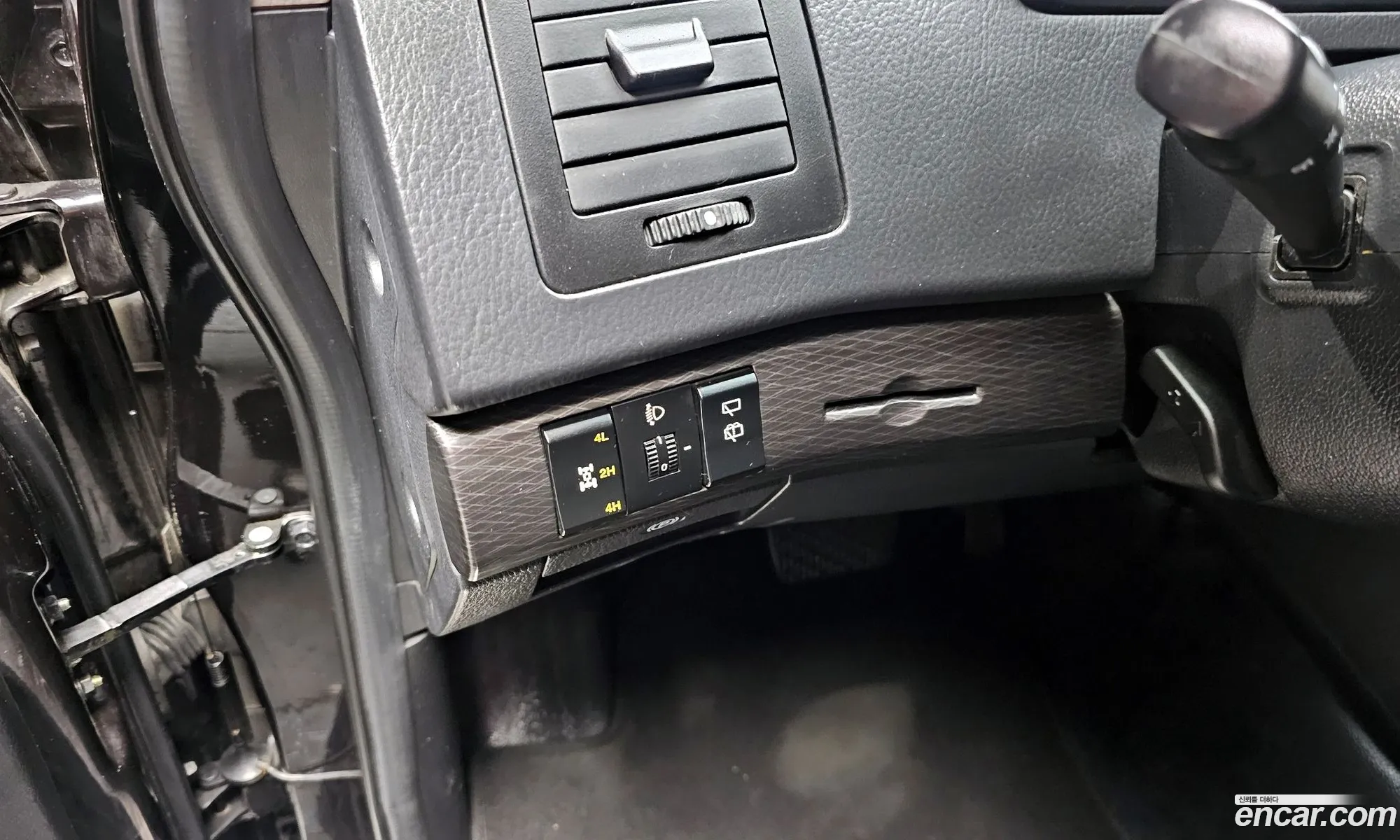 Korando Turismo 4Wd Tx 9 -Seater - фотография 1996708