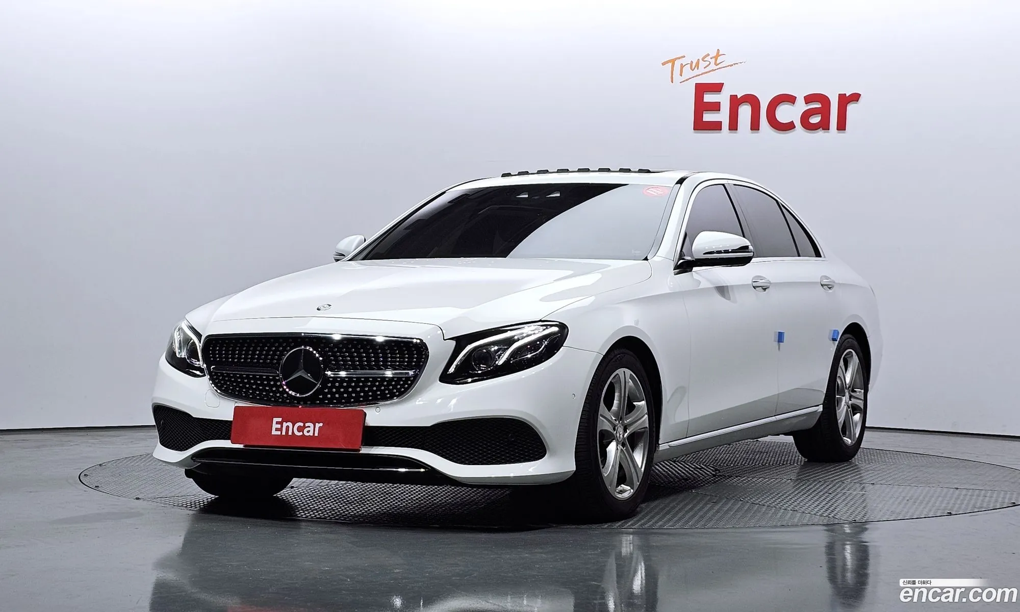 E-Class W213 E220D Avant-Garde - фотография 11167030