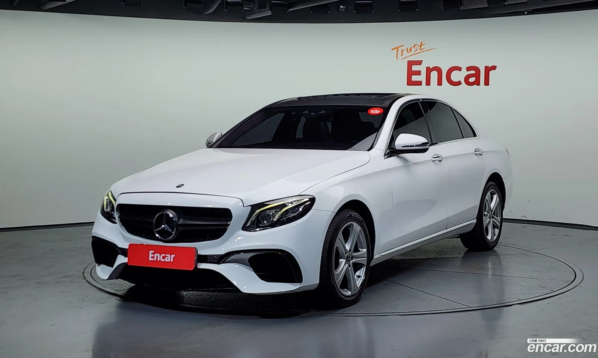 E-Class W213 E220D Avant-Garde - фотография 11303436