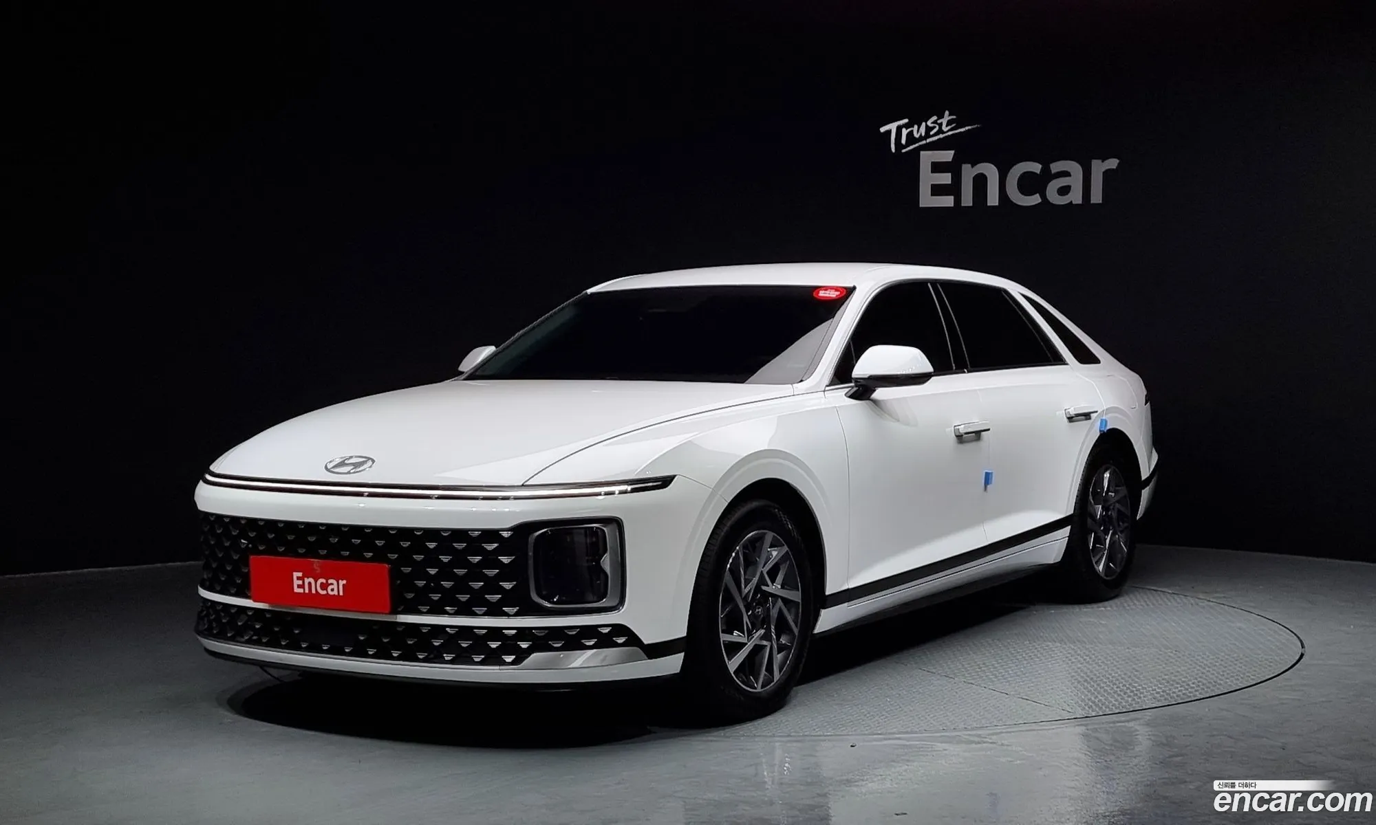 Grandeur Hybrid Gn7 Premium - фотография 5055497