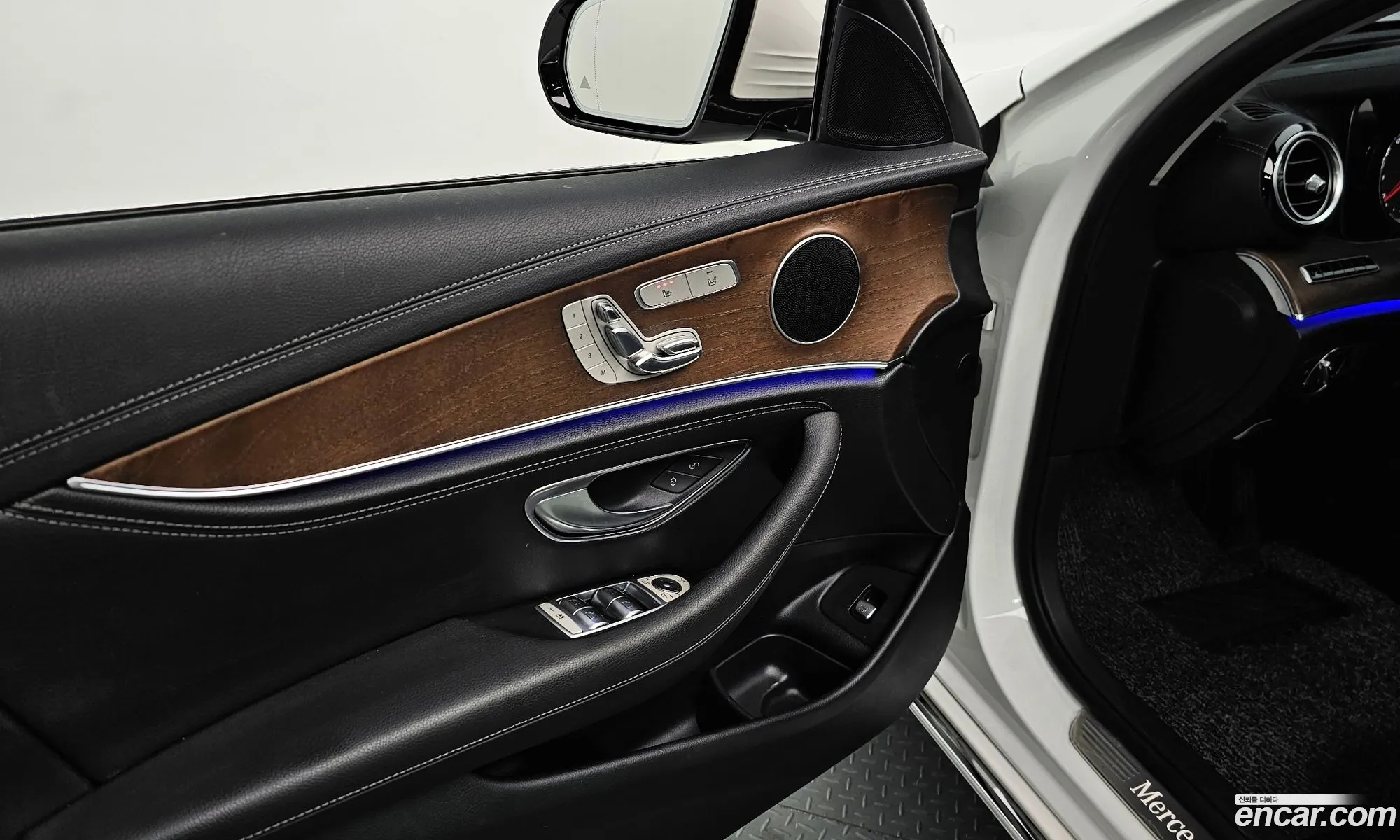 E-Class W213 E220D 4Matic Exclusive - фотография 11116102