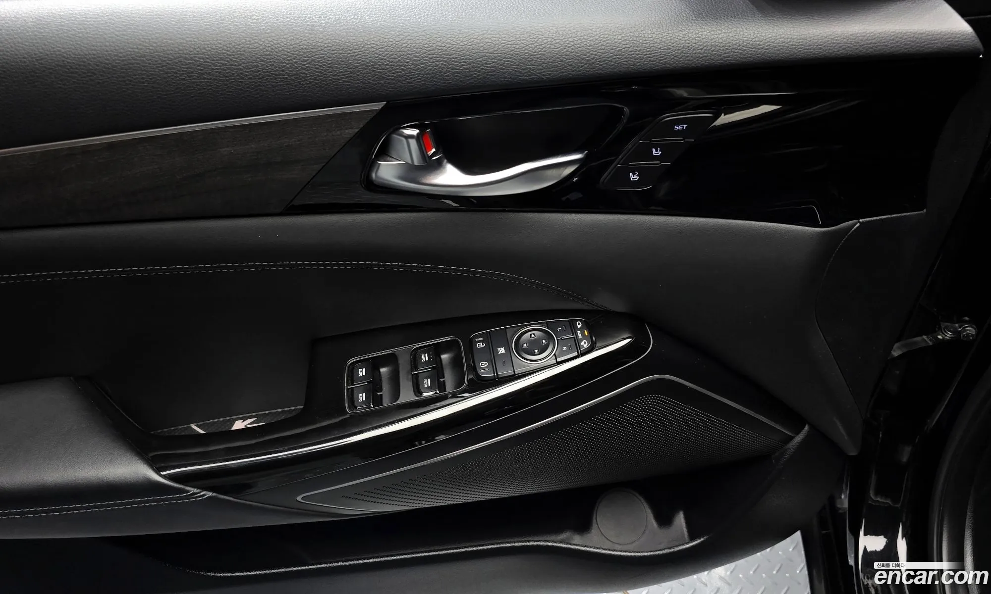 K7 Premier 30 Lpi Prestige Rent -A -Car - фотография 11316967