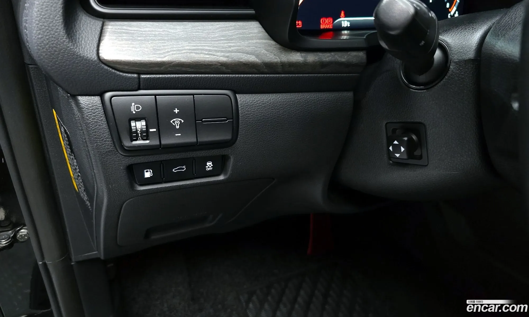 K7 Premier 30 Lpi Prestige Rent -A -Car - фотография 11316965
