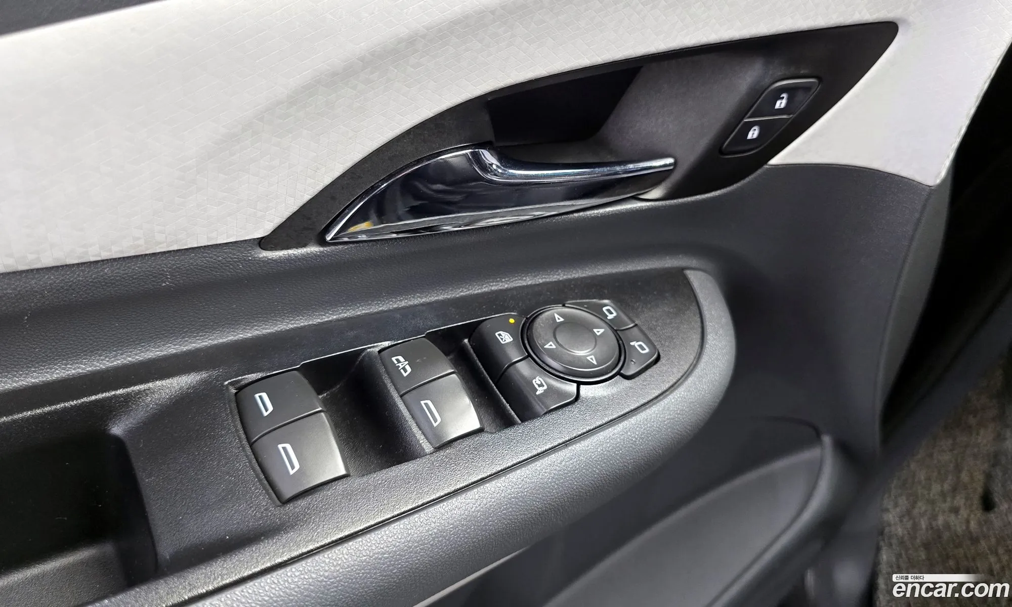 Bolt Ev Ev Premier - фотография 3989097