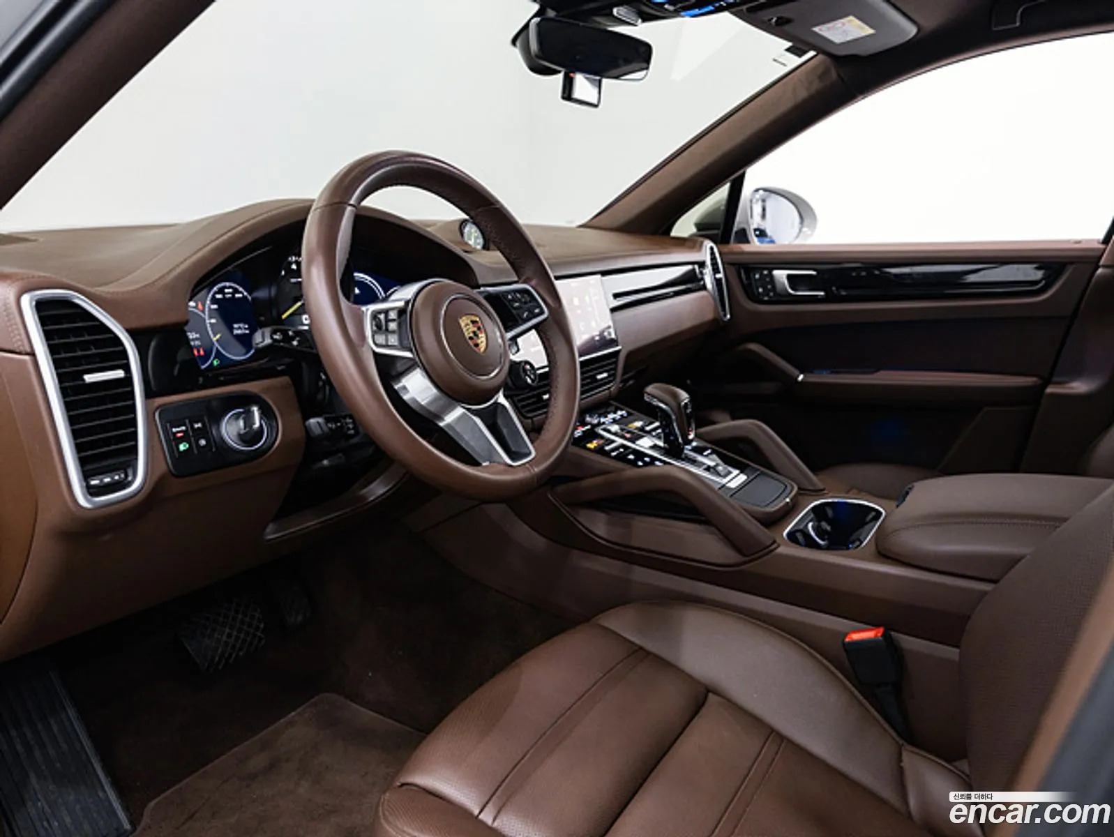 Cayenne Po536 30 E-Hybrid Coupe - фотография 3483682