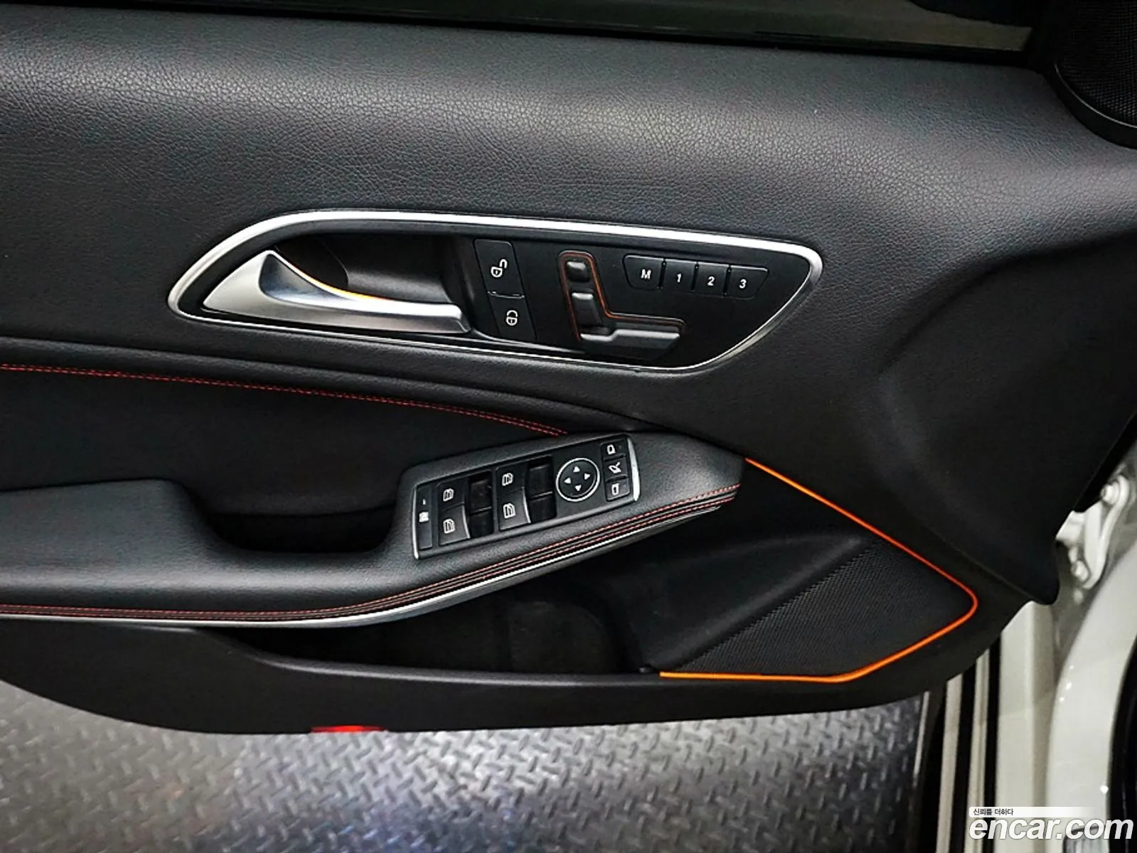 A-Class W176 A45 Amg 4Matic - фотография 11303417