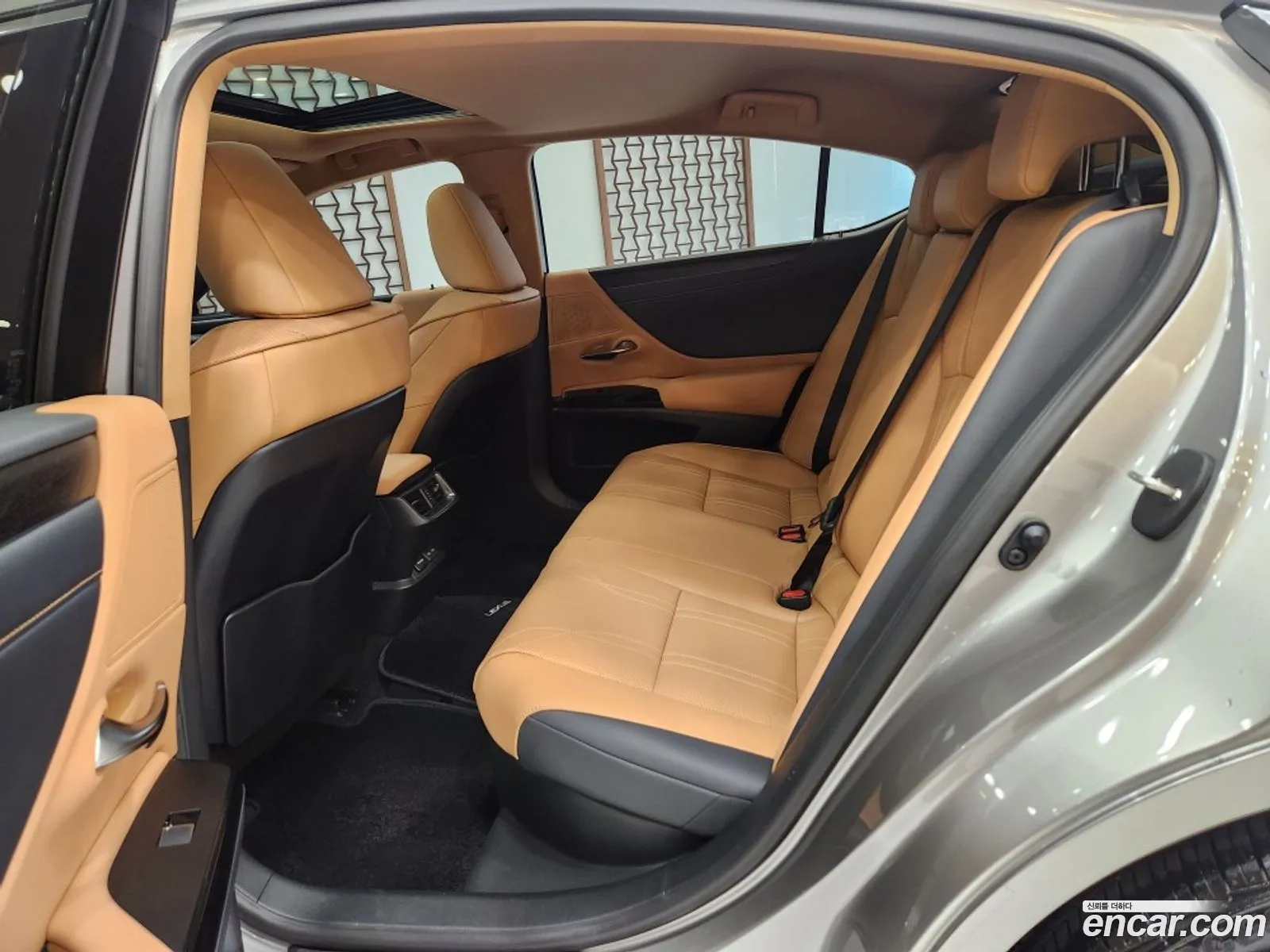 Es300H 7Th Generation Luxury Plus - фотография 3511780
