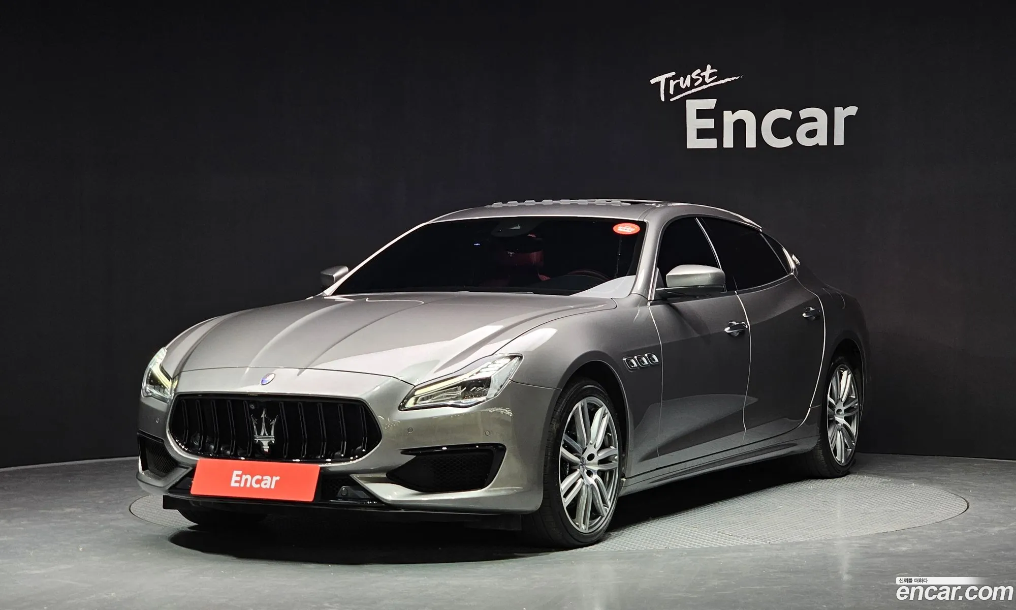 Quattroporte 30 Diesel Granruso - фотография 248710