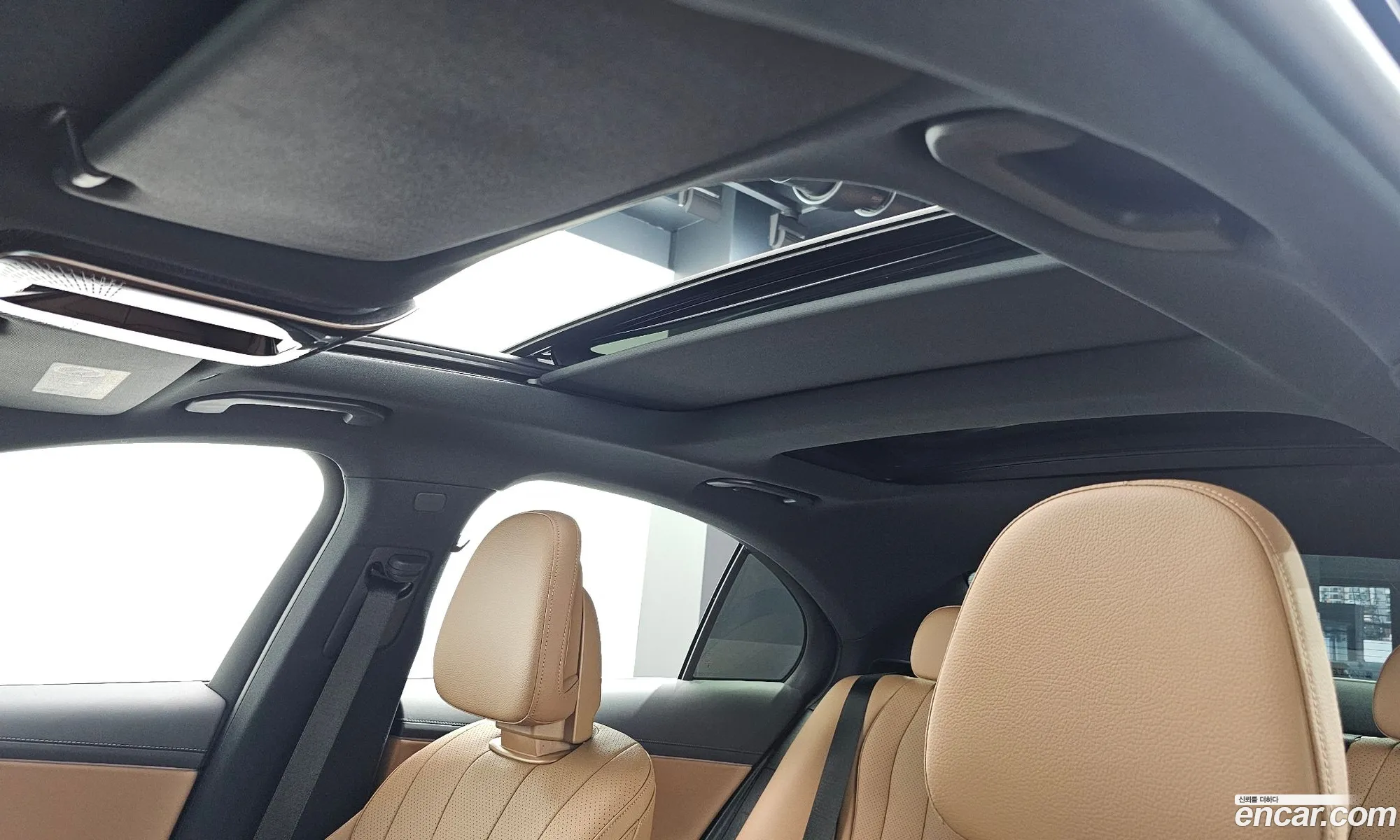 E-Class W214 E200 Avant-Garde - фотография 11167047