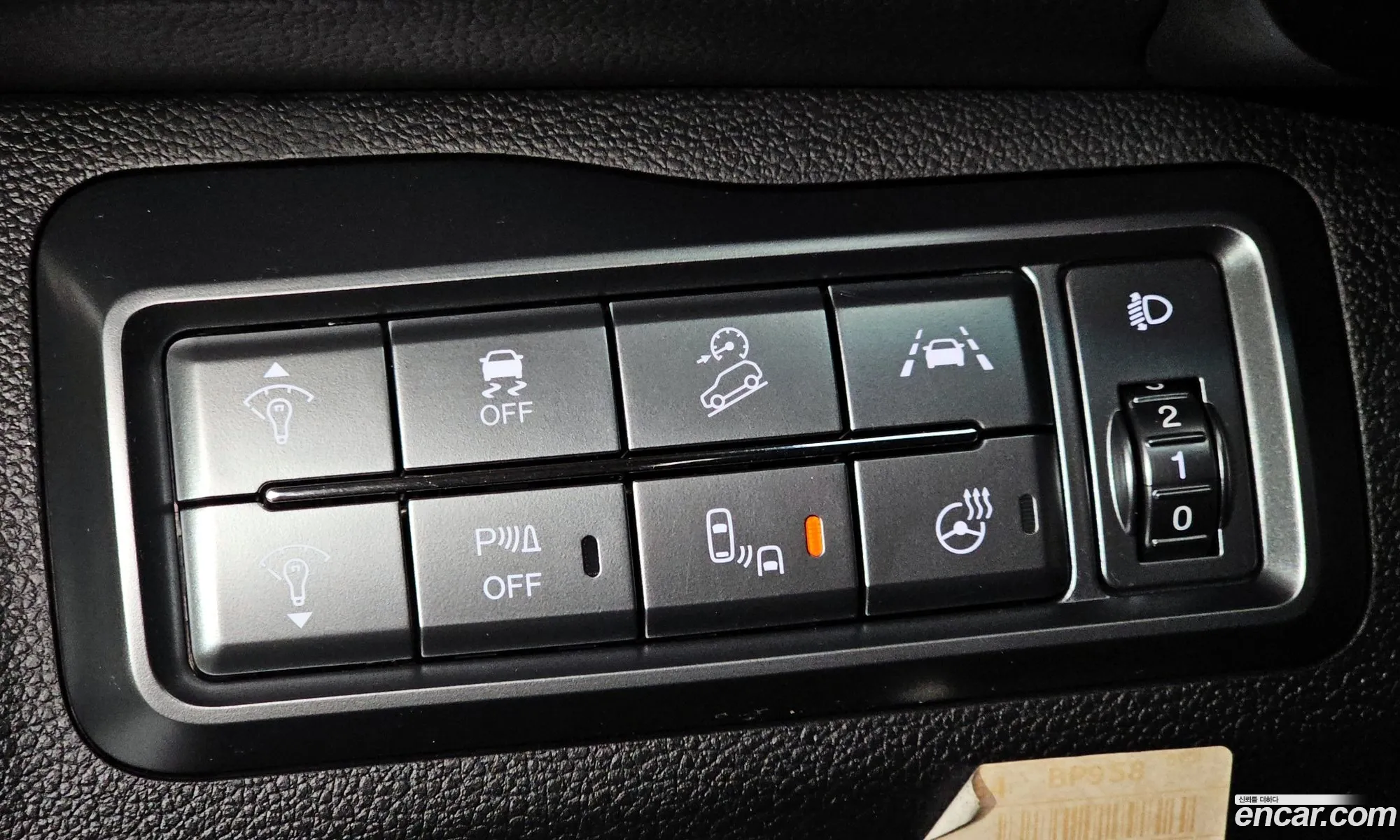 Berry New Tivoli Gasoline 15 4Wd V7 - фотография 2326852