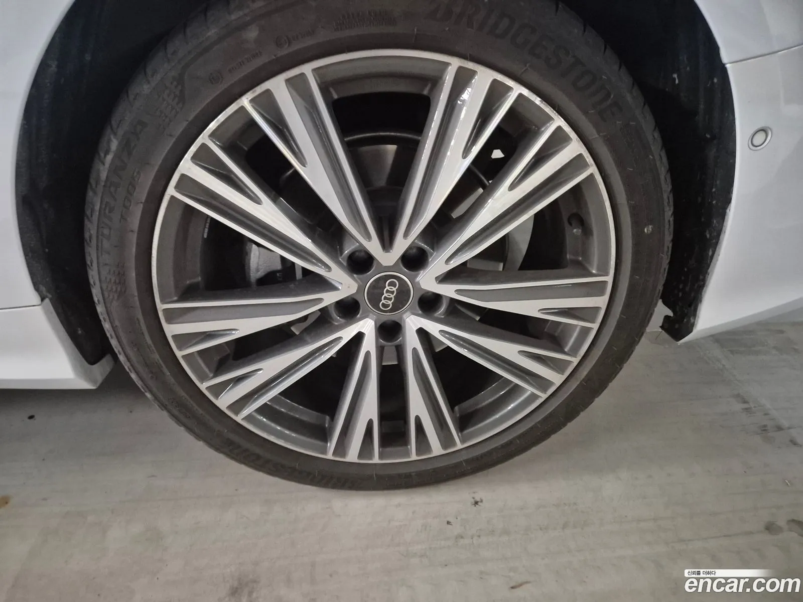 Audi A6 V C8 45 Tfsi Quattro Premium 2023 - фотография 4240886