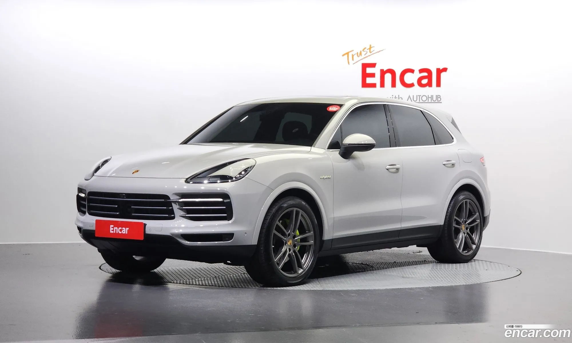Cayenne Po536 30 E-Hybrid - фотография 203246