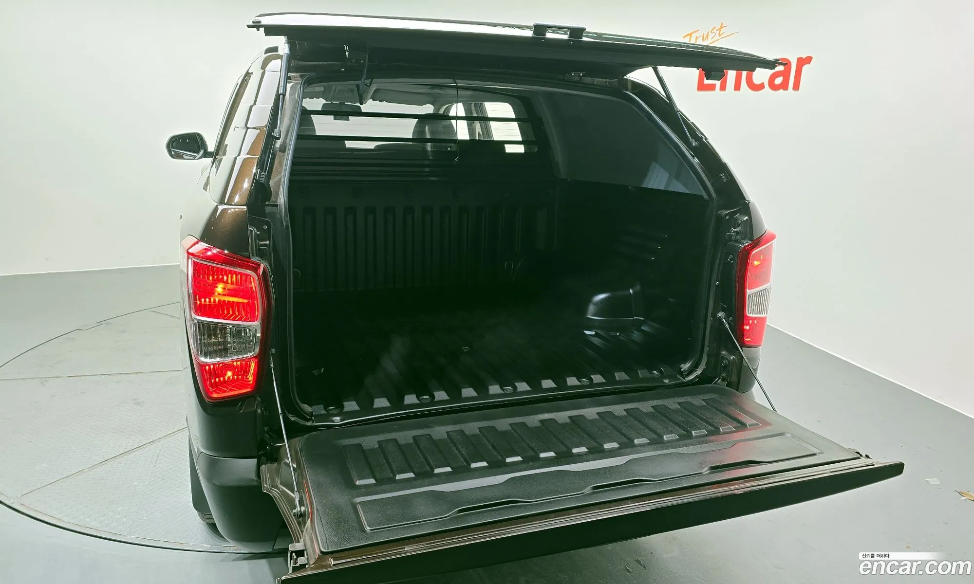 Rexton Sports Diesel 22 4Wd Prestige - фотография 2029863