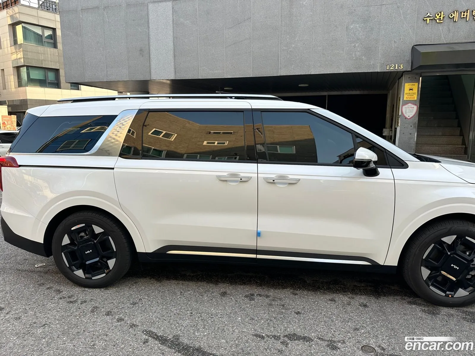 The New Carnival 4Th Generation 9 -Seater Noblesse - фотография 12576031