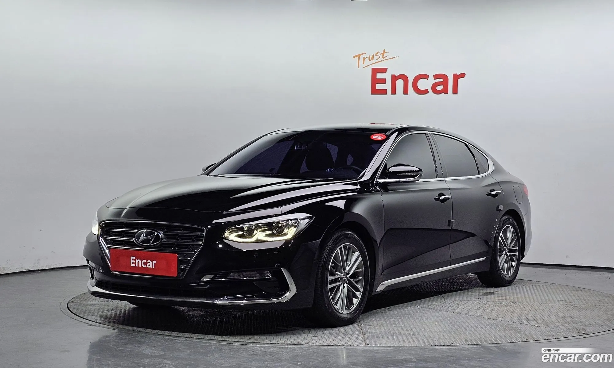 Grandeur Ig 30 Lpi Modern Basic Rent -A -Car - фотография 5018443