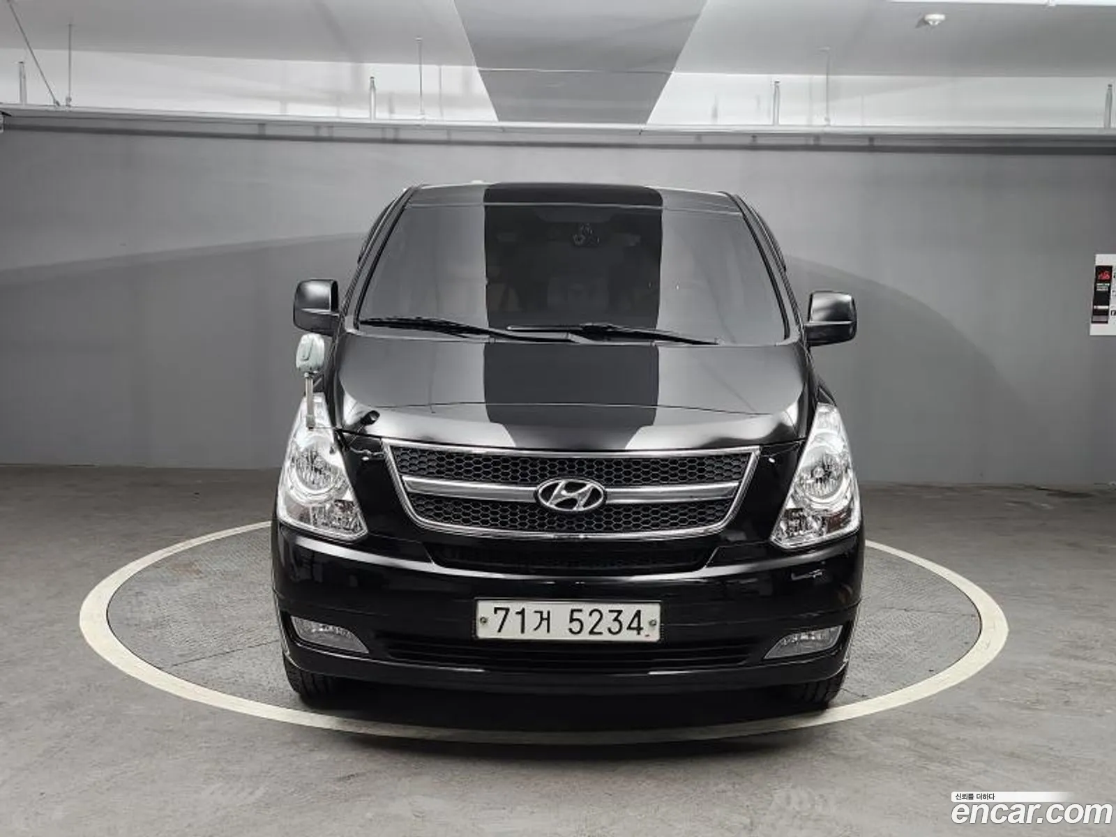 Grand Starex 12 -Seater Lpi Wagon Cvx Luxury - фотография 2564827