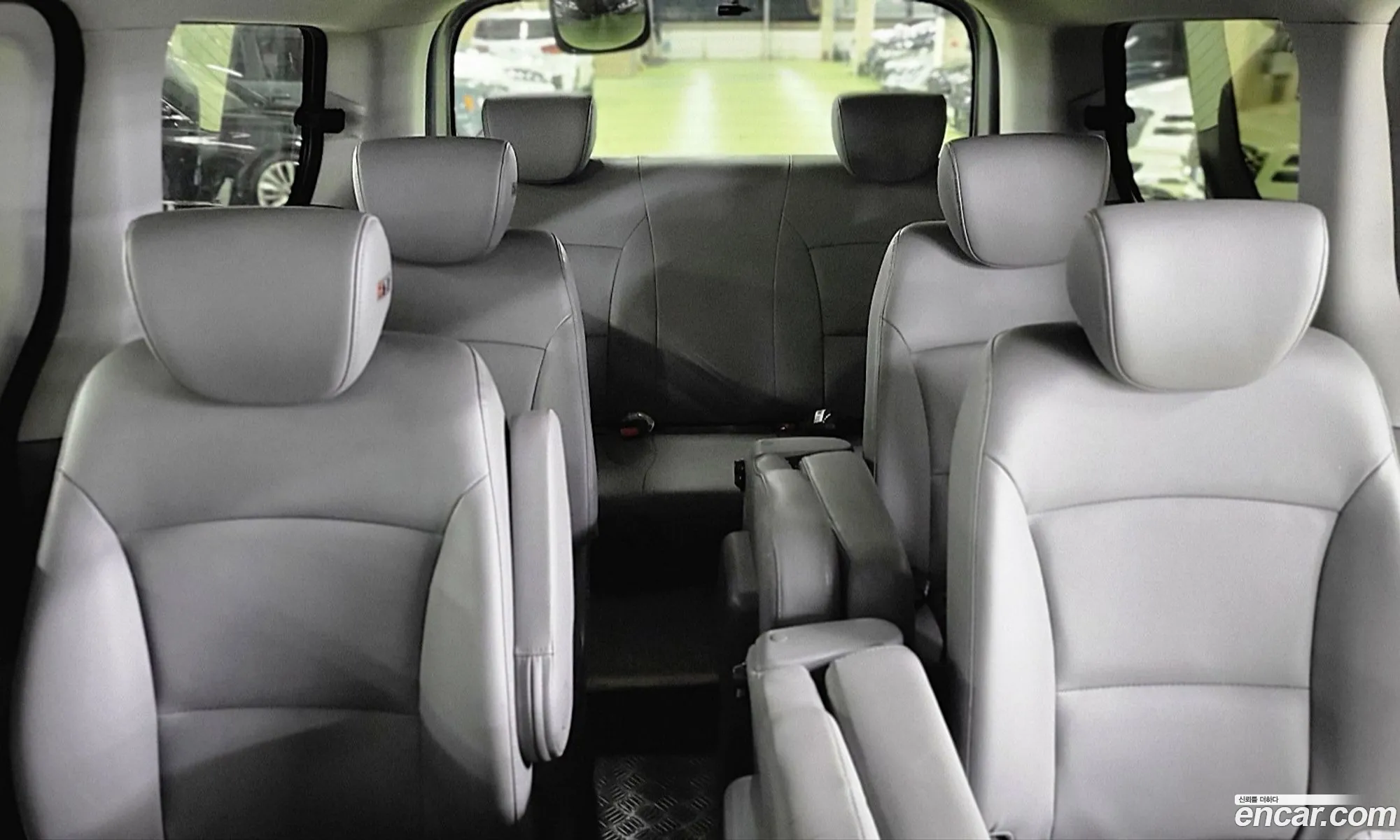 The New Grand Starex Wagon 12 -Seater Smart - фотография 19672064
